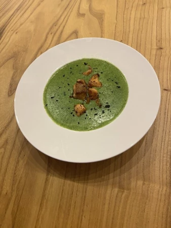 Крем-суп из шпината с лососем