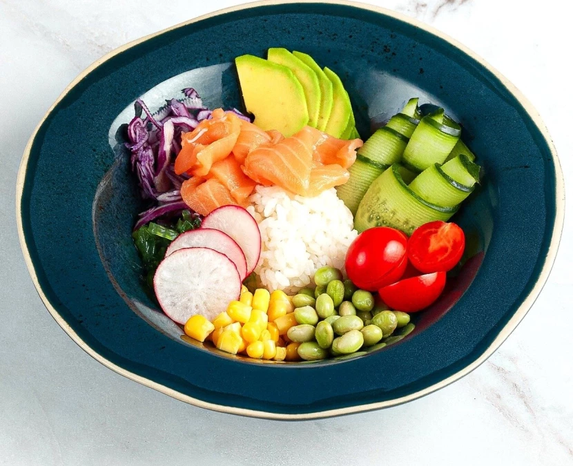 Поке с лососем 