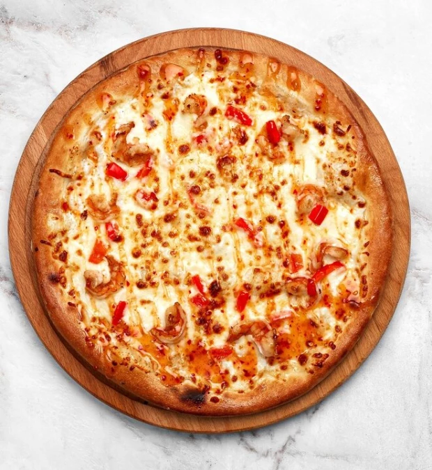 Фокачча сырная с вялеными томатами 