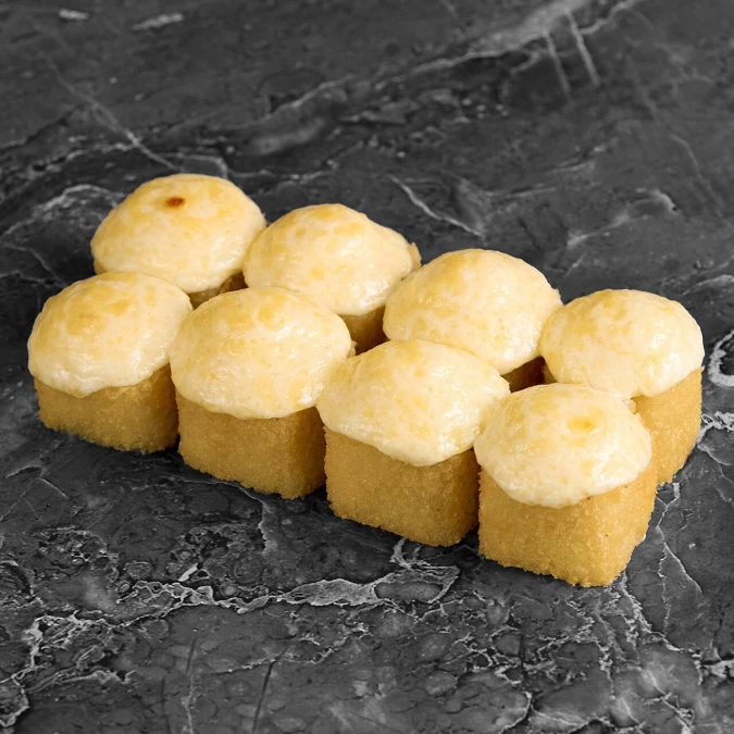 Жареный ролл с беконом