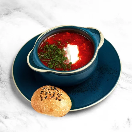 Борщ с пампушкой 