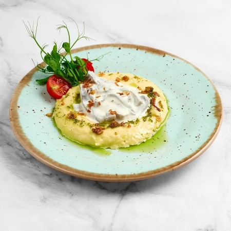 Бефстроганов из говяжьего языка в сливках