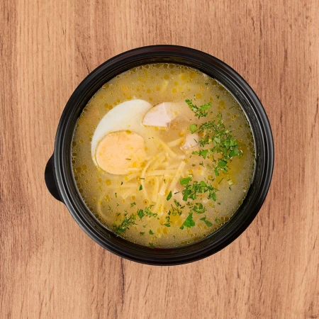Куриный суп с яйцом и лапшой ланч