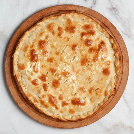 Пирог с яблоком, корицей, брусникой и творогом