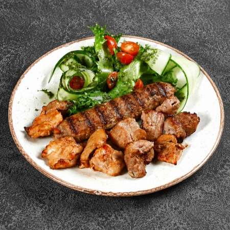 Мясные шашлычки микс 