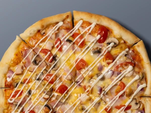 С курицей и беконом