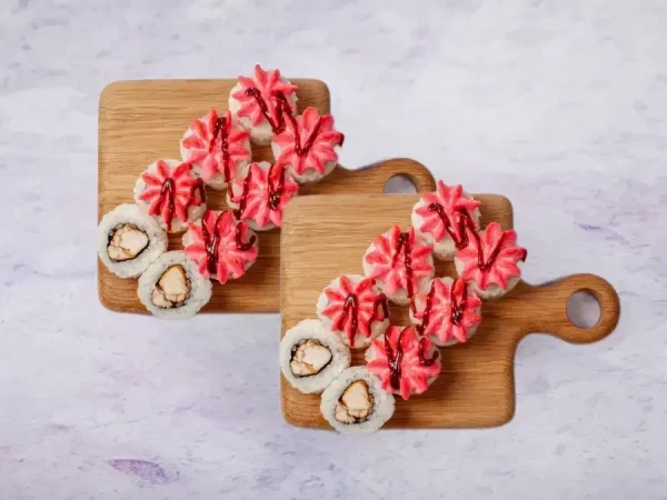 Ролл Чикен Барбекю 1+1 с 11 до 16