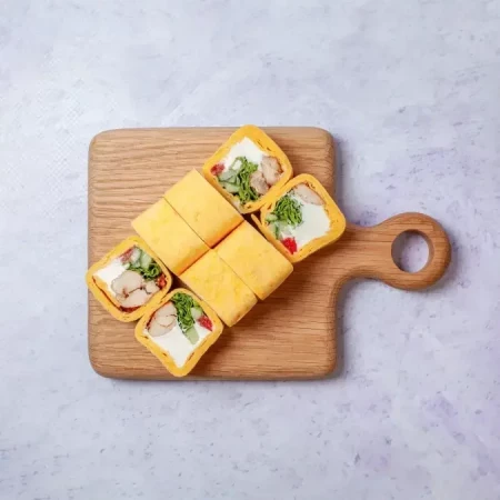 Торнадо с курицей в тортилье