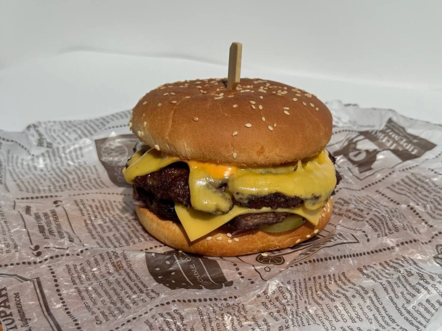 ДВОЙНОЙ ЧИЗБУРГЕР