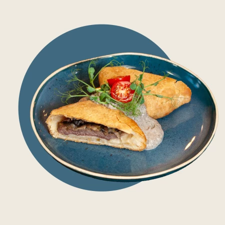 Говядина "Веллингтон" с грибным соусом