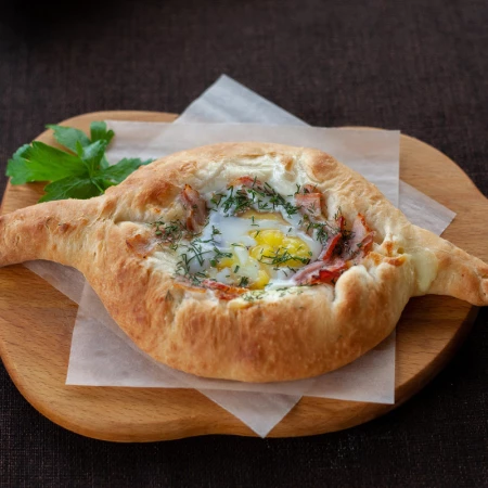 Хачапури с беконом