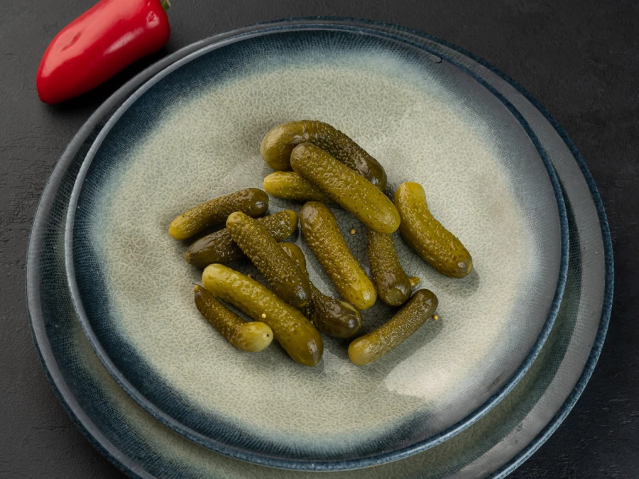 Корнишоны маринованные