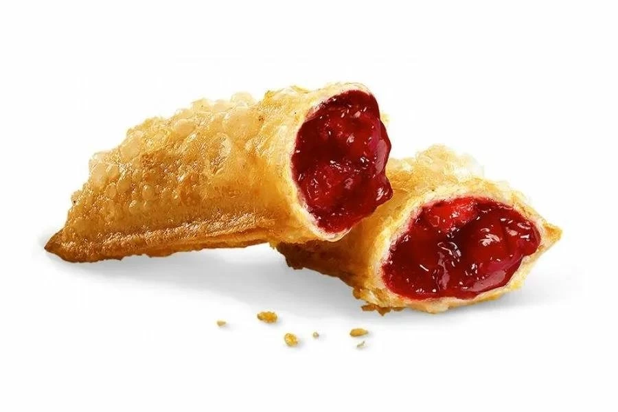 Пирожок с вишней