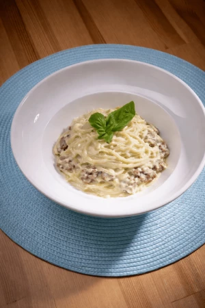 Паста с томленой говядиной