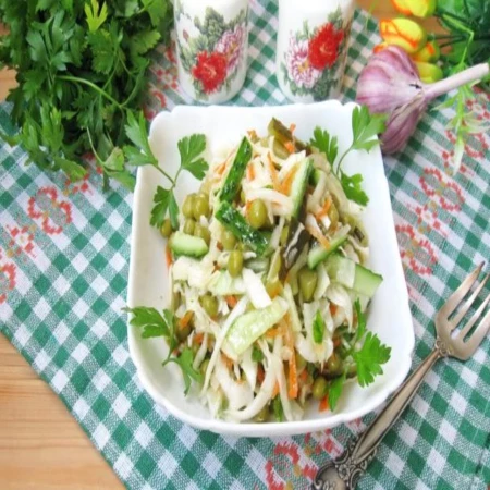 Капуста маринованая с огурцом 100 г