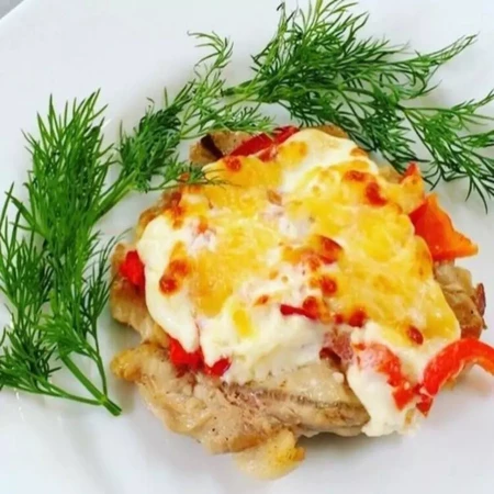 Биточек куриный с помидором 100г