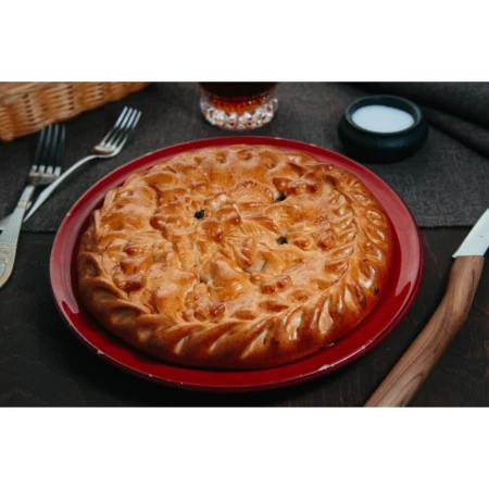 Пирог с мясом и  капустой  1 кг