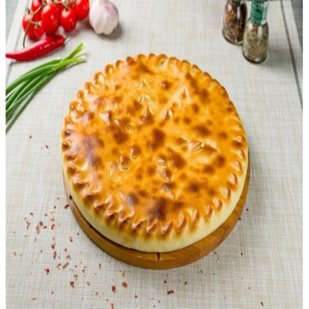 Пирог осетинский с мясом, сыром и помидором 1кг