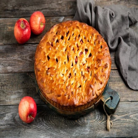 Пирог с яблоком и брусникой 1 кг