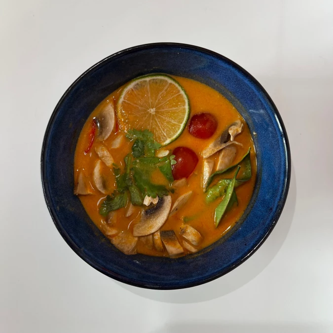 Том Ям с курицей