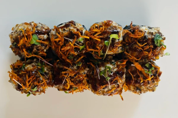 Ролл запеченный с грибами шиитаке