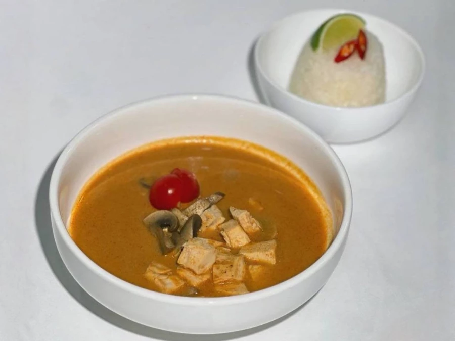ТОМ ЯМ С КУРОЧКОЙ