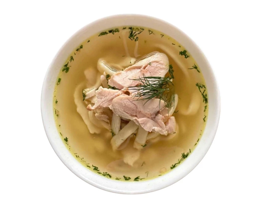 Суп лапша из деревенской курочки