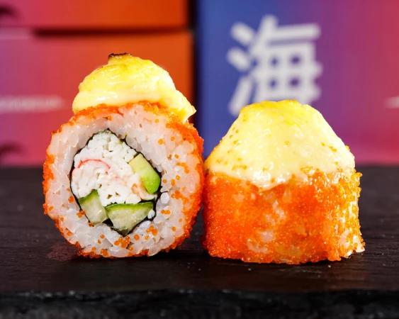 Ролл Калифорния запеченная