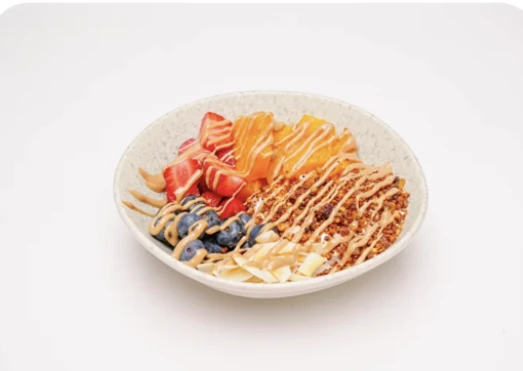 Тыква с гранолой греческим йогуртом и ягодами