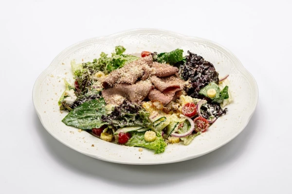 Салат с ростбифом и толч картофелем