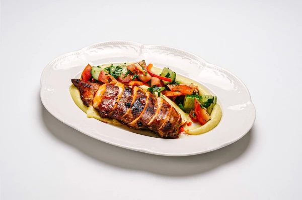 Куриный стейк с картоф пюре