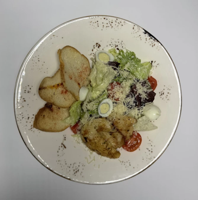Цезарь с курицей