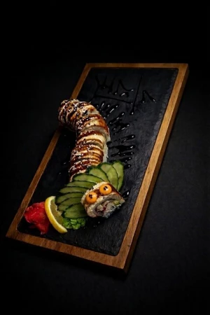 Дракон золотой