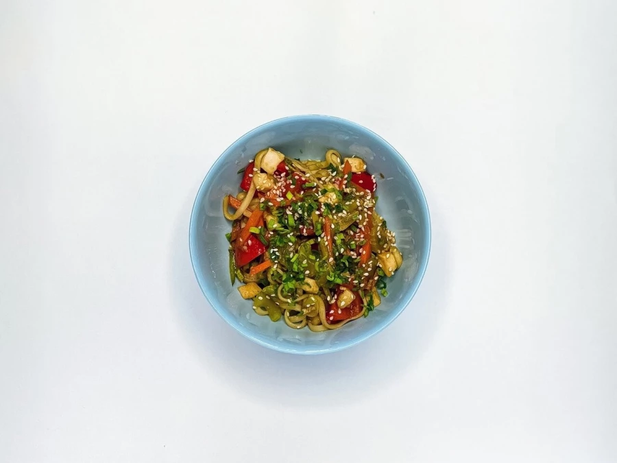 Удон с курицей 