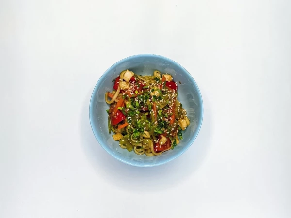 Удон с курицей 