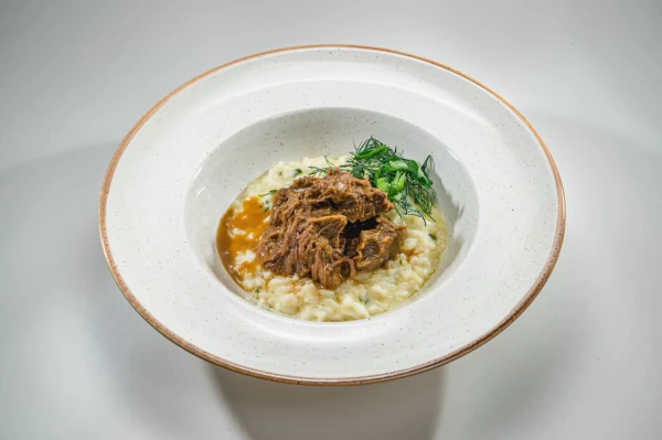 Ризотто с говяжьими щечками