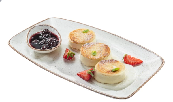 Сырники на творожно-лавандовой подушке