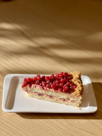 Брусничный пирог