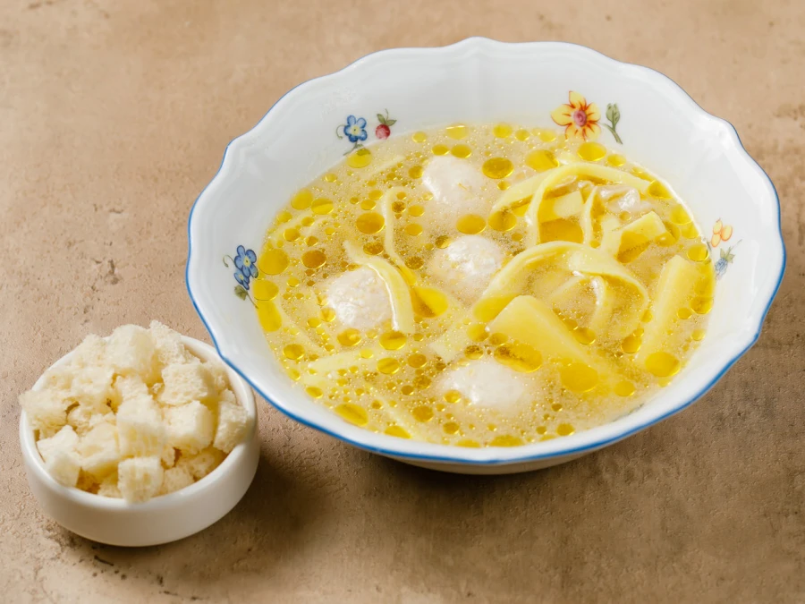 Куриный суп с фрикадельками 