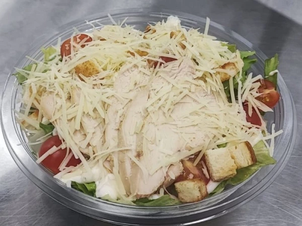 САЛАТ ЦЕЗАРЬ С КУРИЦЕЙ