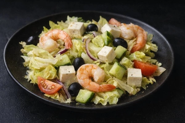 ГРЕЧЕСКИЙ С КРЕВЕТКАМИ