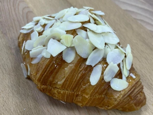 КРУАССАН С МИНДАЛЕМ