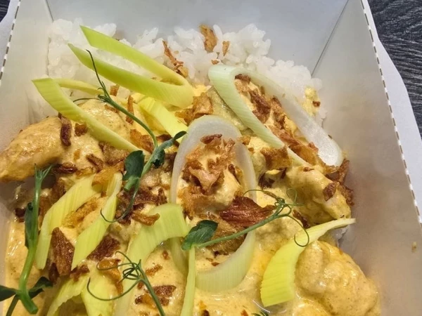 КУРИЦА КАРРИ