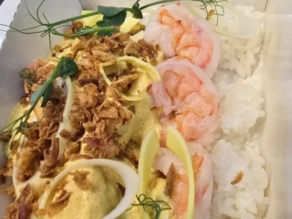 КРЕВЕТКИ КАРРИ С РИСОМ