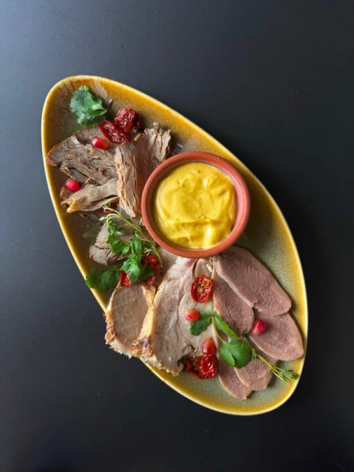 Мясная тарелка