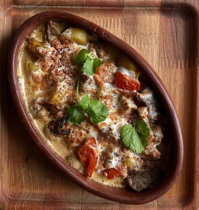 Пиросмани со свининой и говядиной