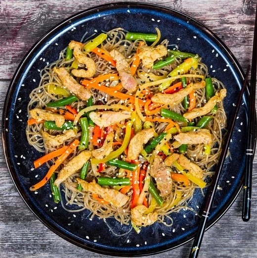 Фунчоза с курицей 330 г