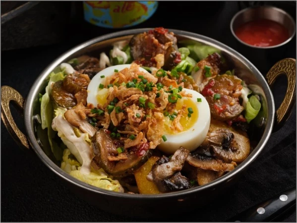 Салат с картофелем и грибами