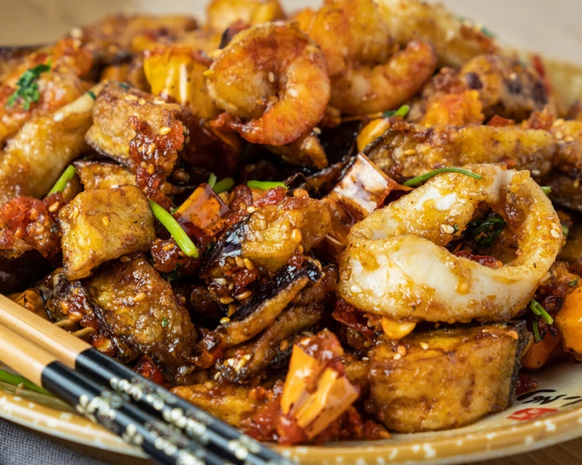  Баклажаны с креветками и кальмаром 