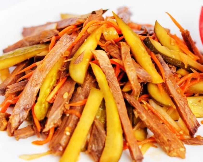  Говядина с корнишонами